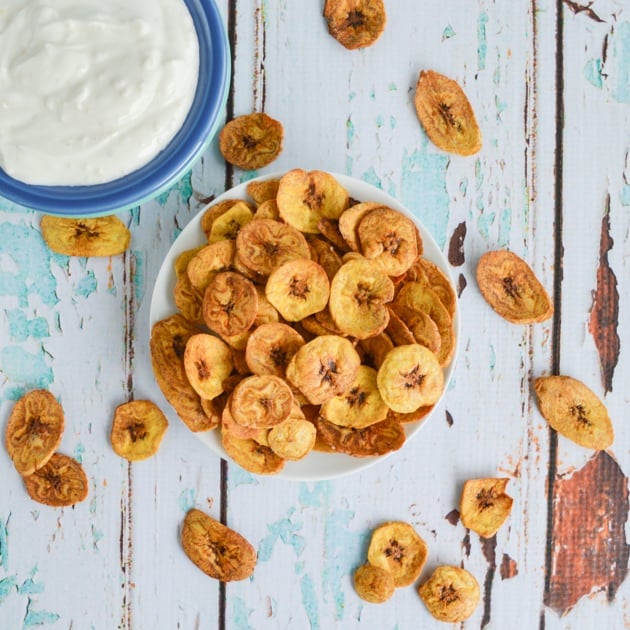 Baked Green Plantain Chips w Garlic Dipping Sauce