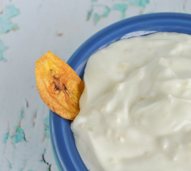 Greek yogurt garlic dipping sauce