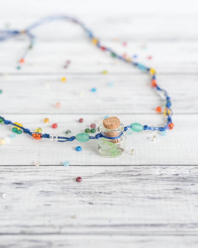 DIY summer memories necklace - fill the bottle