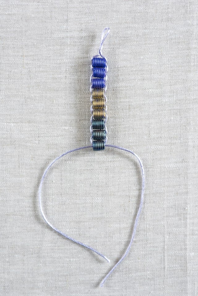 Row Counter Chain for Knit or Crochet, with Cream Bead with Simulated  Horsehair Stripes