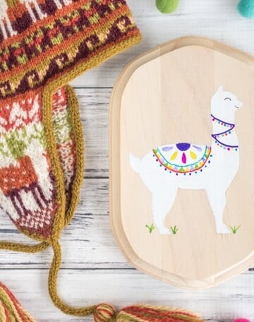 DIY pained alpaca with free traceable pattern