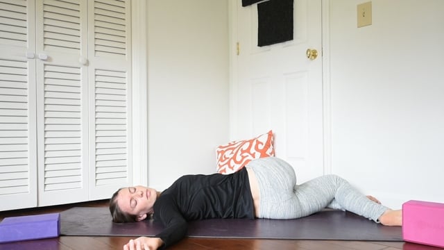 beginner yin yoga sequence spinal twist