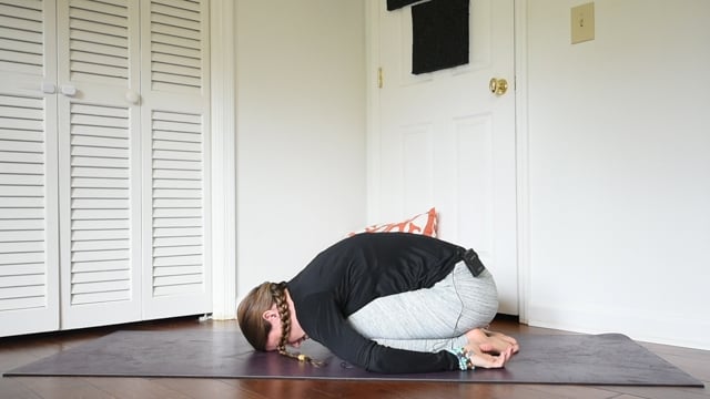 beginner yin yoga sequence child's pose