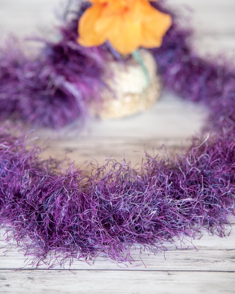 fluffy Hawaiian eyelash yarn lei