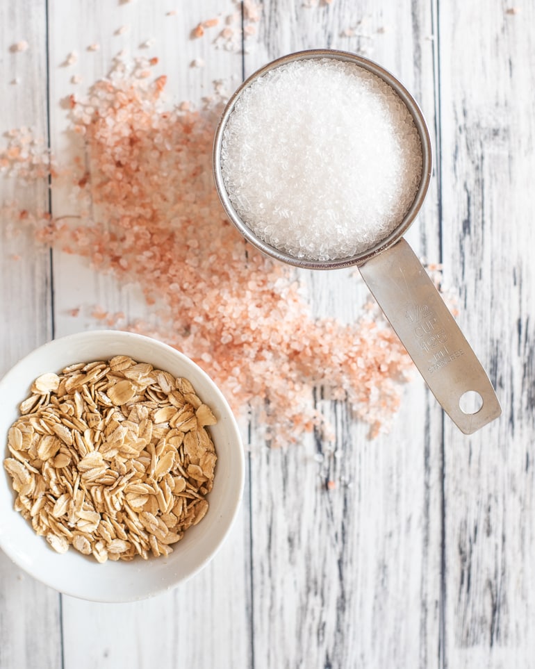 ingredients for epsom salt oatmeal bath soak