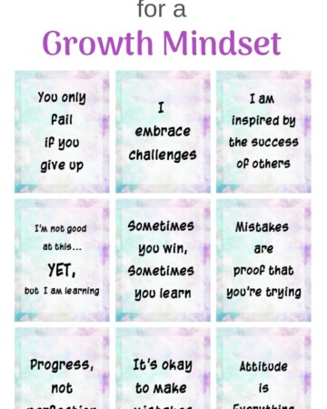 These growth mindset printable are great for your home or classroom.Grab these growth mindset bulletin board printables! Free printable posters for a growth mindset with a galaxy background #freeprintable #growthmindset