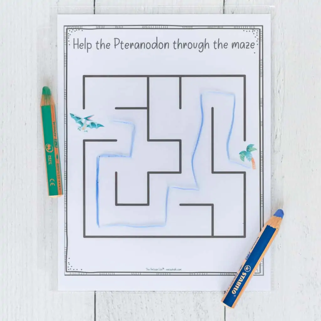 Dinosaur Game - Free Printable Maze - Moms & Munchkins