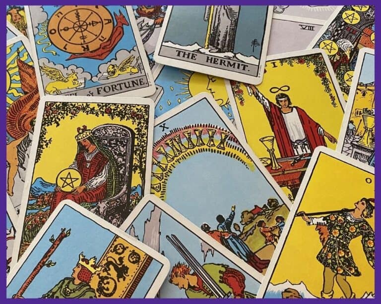 5 Tarot Card Spreads for Beginners - The Artisan Life