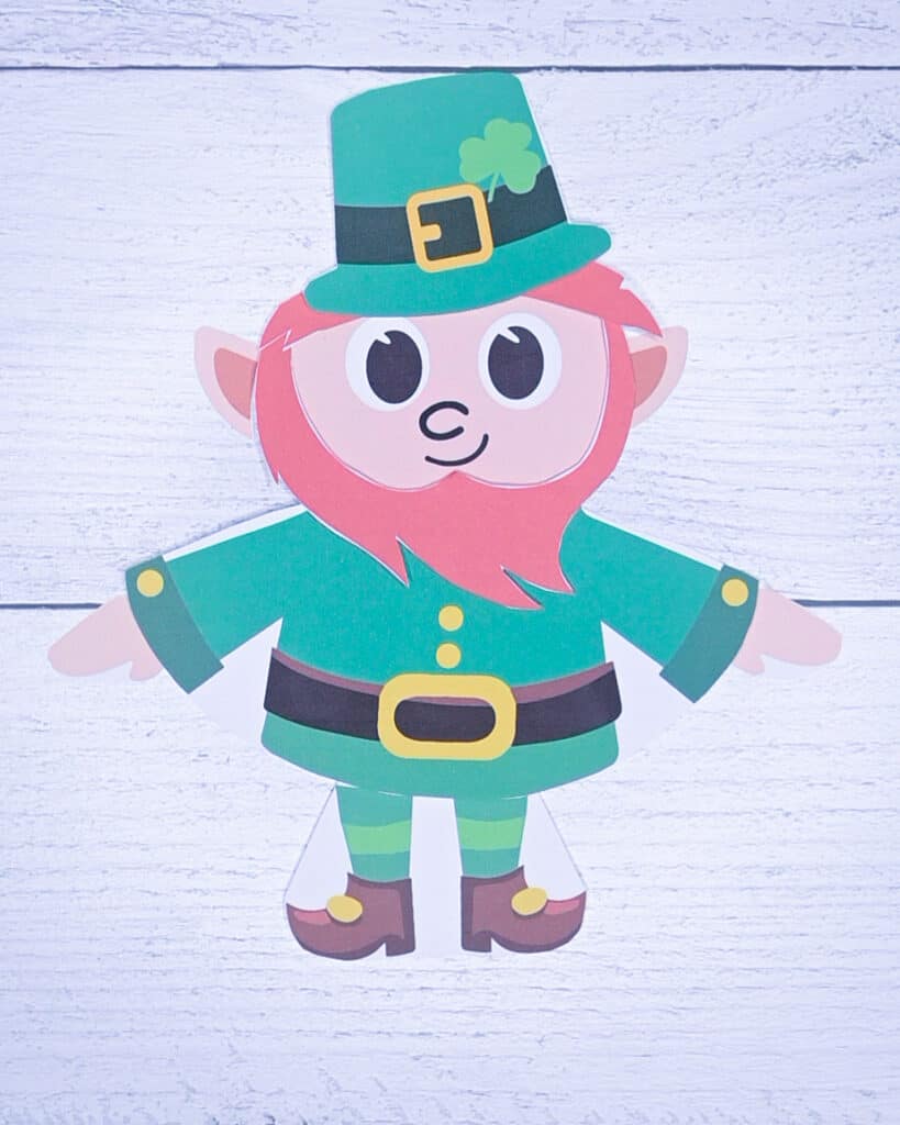 Free Leprechaun Pattern Printable (leprechaun craft printable) - The Artisan Life