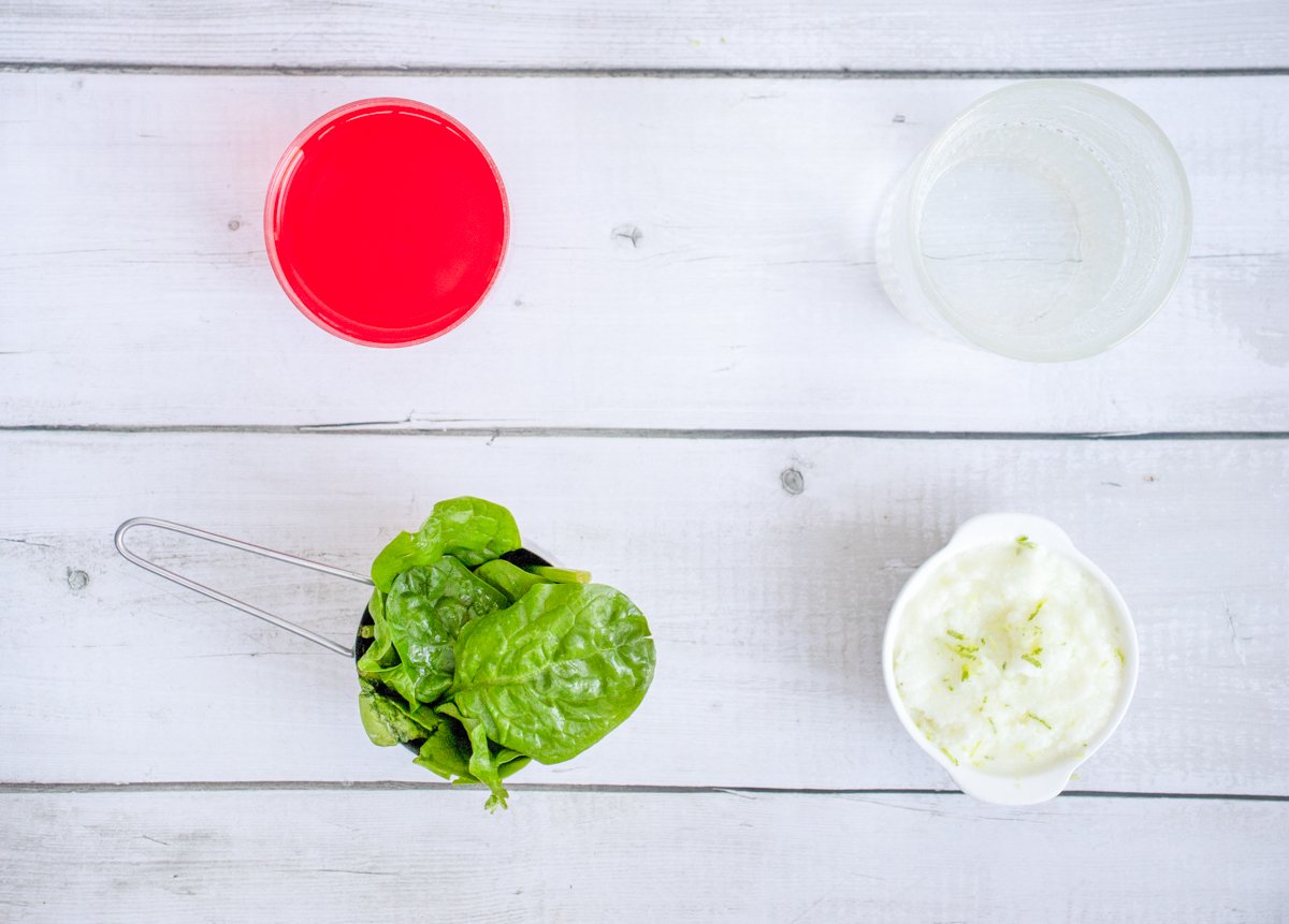 ingredients for making a healthy Grinch mocktail