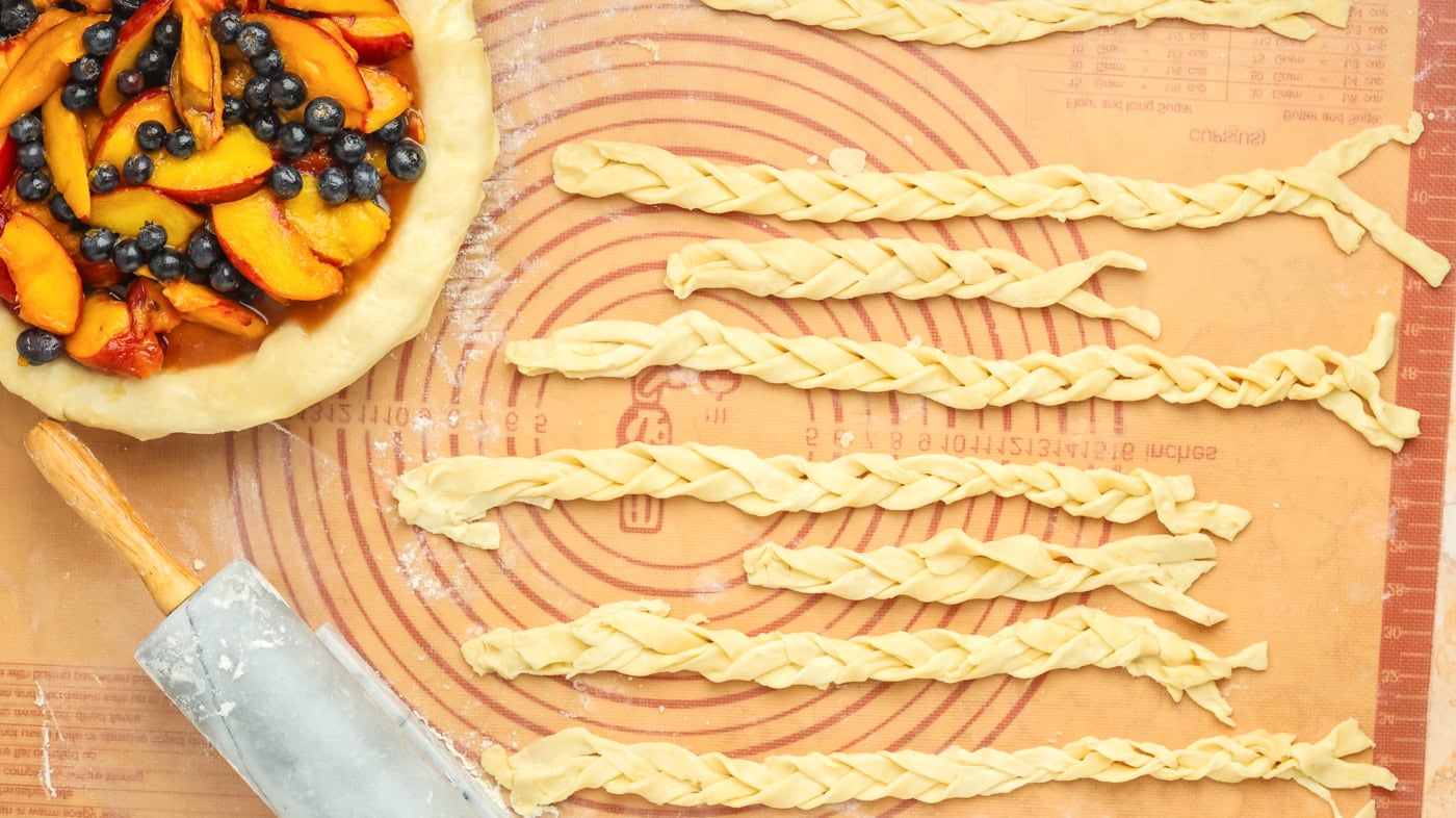 braided pie crust strips for a faux lattice pie crust